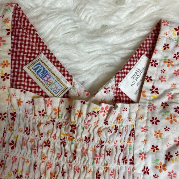 McBaby Floral 0-3 months Three Piece Set - Picture 6 of 12